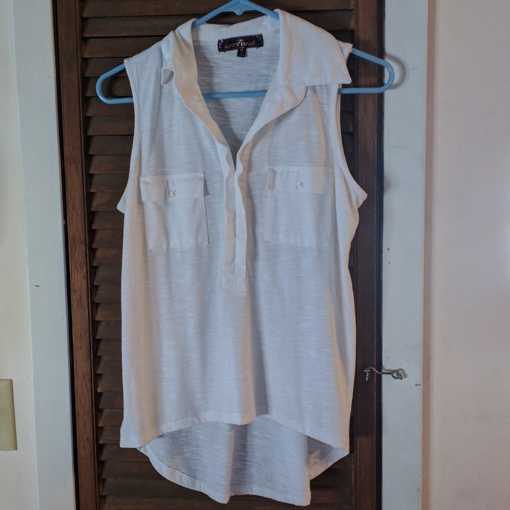 Ladies Sleeveless Top